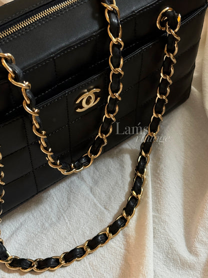 Vintage Chanel 黑色冰格shoulder bag