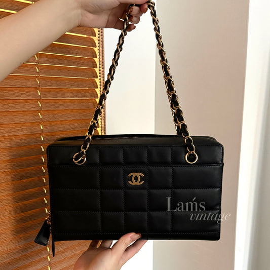 Vintage Chanel 黑色冰格shoulder bag