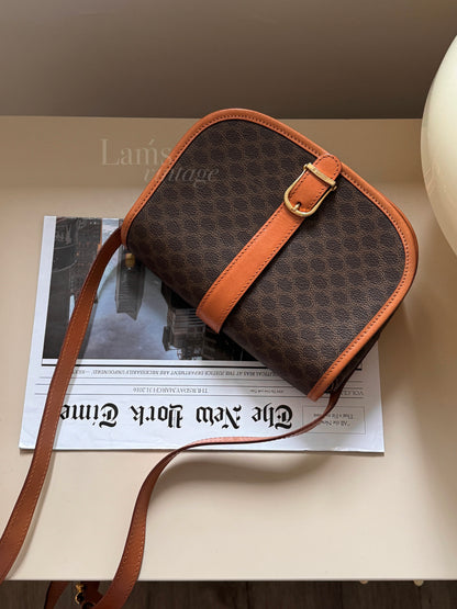 Vintage Celine macadam crossbody bag🧸