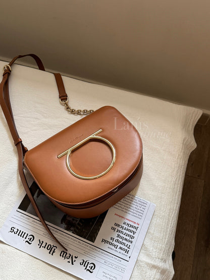Vintage Salvatore Ferragamo馬蹄大金扣斜背包🍮