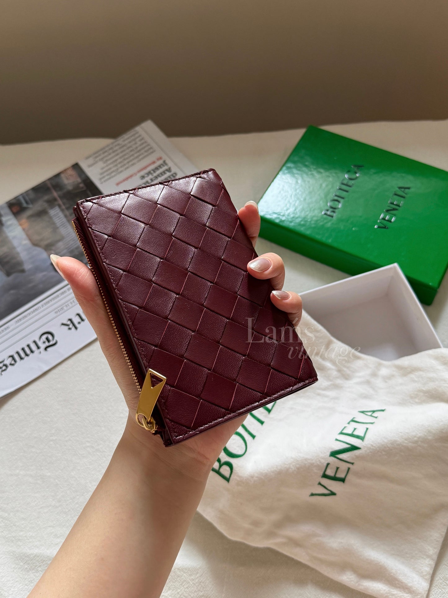 Pre-owned Bottega Veneta burgundy wallet🍷