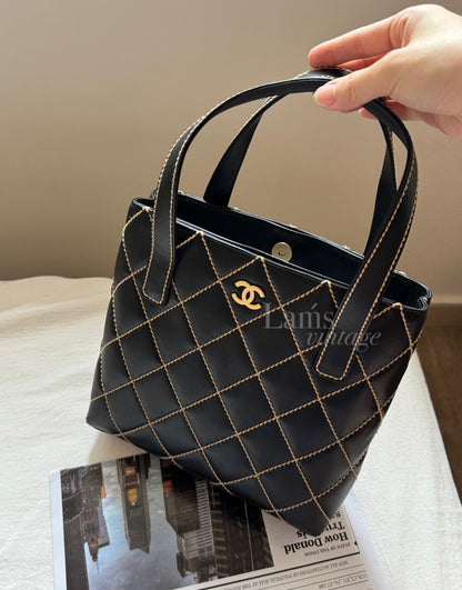 Vintage Chanel calfskin vivian tote