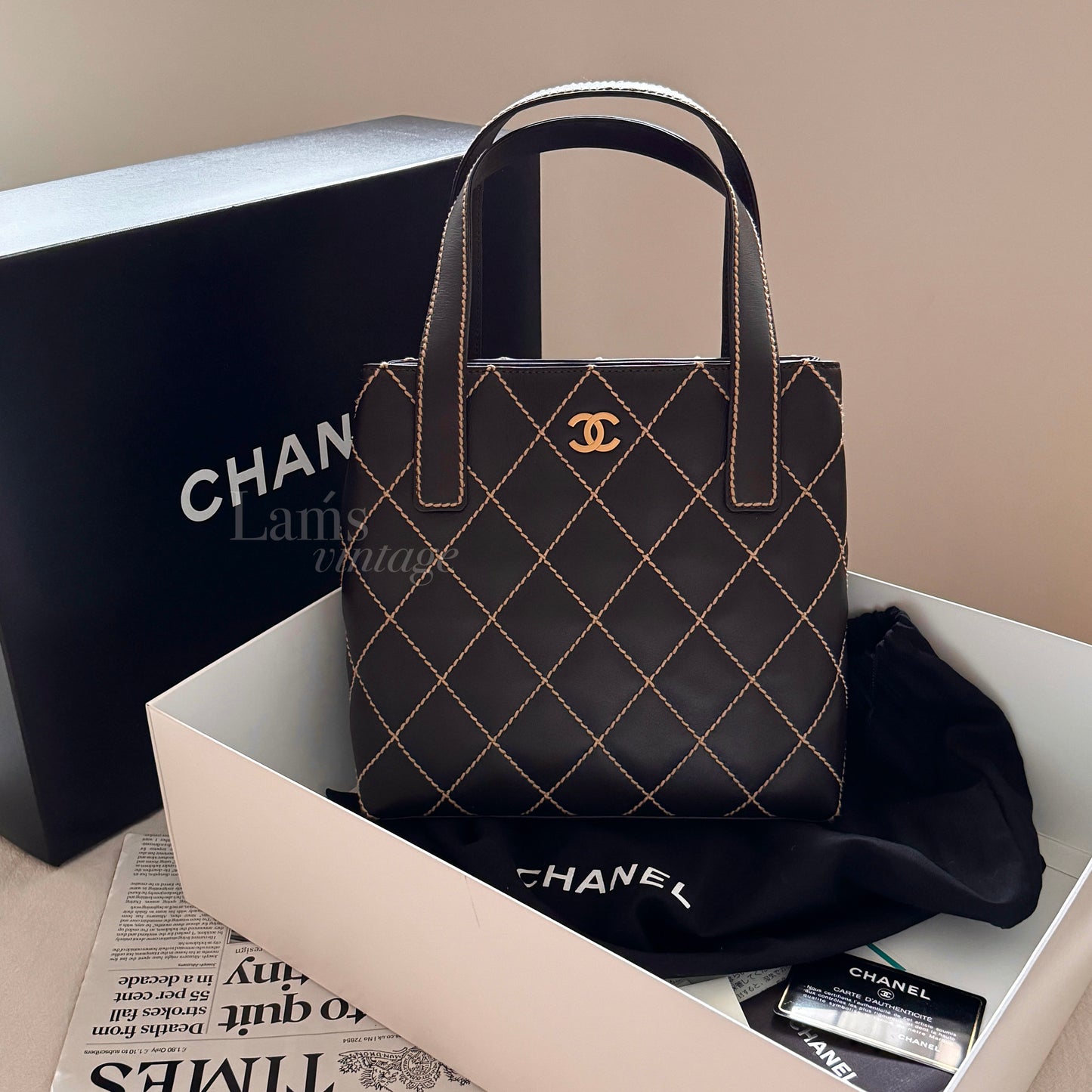 Vintage Chanel chocolate vivian tote🍫