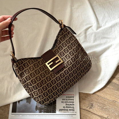 Vintage Fendi 金扣brown zucchino hobo💫