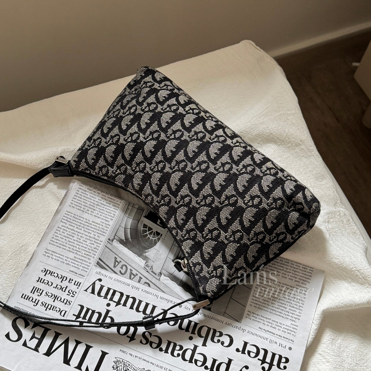 Vintage Dior dark navy trotter bag⚓️