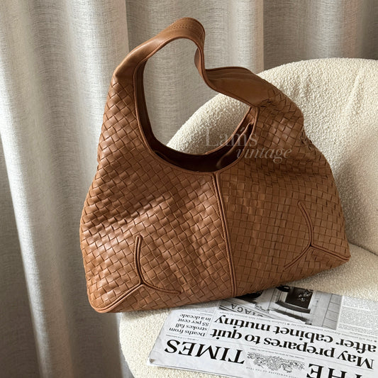 Vintage Bottega Veneta milk tea hobo bag