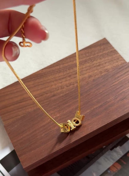 Vintage Dior necklace🎠