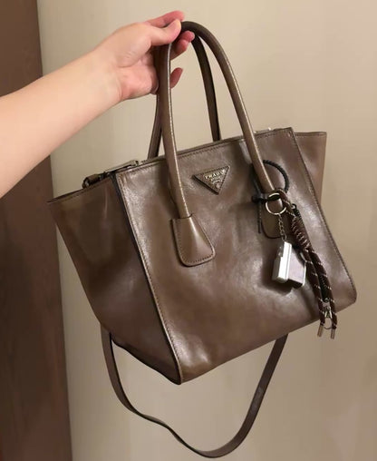 Vintage Prada square tote 2-way🐻